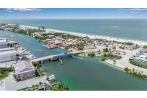 105 SHORE ROAD, NOKOMIS, FL 34275 Sold 06/27/25
