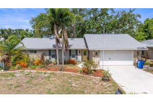 2204 67TH STREET, BRADENTON, FL 34209 - MLS#MFRA4655047