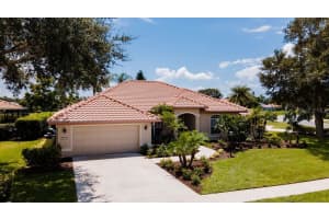 5897 CARRIAGE DRIVE, SARASOTA, FL 34243 - MLS#MFRA4655054