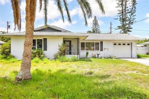 3303 CAMBRIDGE DRIVE, BRADENTON, FL 34205 Sold 07/28/25