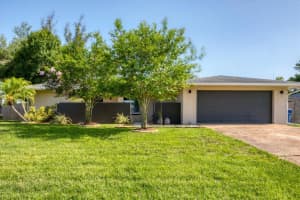 7442 LEEWYNN DRIVE, SARASOTA, FL 34240 - MLS#MFRA4655104