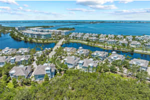 315 SAPPHIRE LAKE DRIVE, BRADENTON, FL 34209 - MLS#MFRA4655142