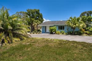 2216 LAKE SHORE DRIVE, NOKOMIS, FL 34275 Sold 09/03/25