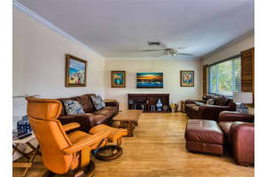 2216 LAKE SHORE DRIVE, NOKOMIS, FL 34275 Sold 09/03/25