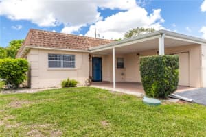 643 Park Cir, BRADENTON