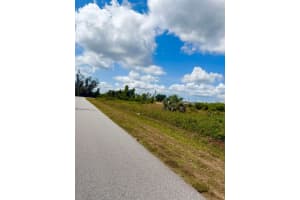 365 COAST LINE BOULEVARD, PUNTA GORDA, FL 33982 - MLS#MFRA4655184