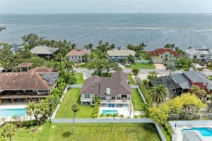 3903 BAYSIDE DRIVE, BRADENTON, FL 34210 Sold 08/15/25
