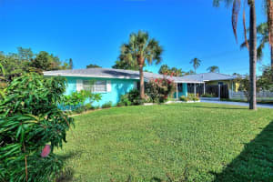 3605 Iroquois Ave, SARASOTA