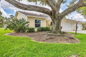 4131 OAKHURST CIRCLE, SARASOTA, FL 34233 Sold 10/24/25