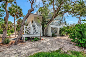 3737 BAYOU LOUISE LANE, SARASOTA, FL 34242 Sold 07/16/25