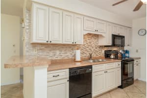 4165 66TH STREET CIRCLE, BRADENTON, FL 34209 Sold 07/18/25