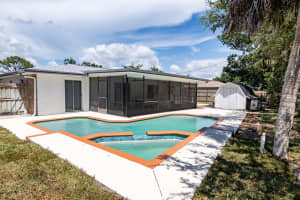 3338 ROSLYN ROAD, VENICE, FL 34293 Sold 07/31/25