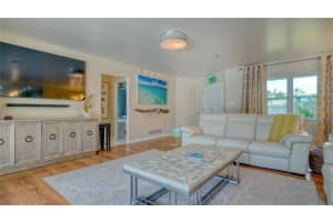 613 BUTTONWOOD DRIVE, LONGBOAT KEY, FL 34228 - MLS#MFRA4655401