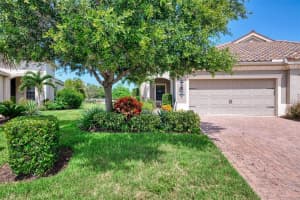 1375 Backspin Dr, ENGLEWOOD