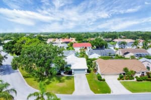 6929 STETSON STREET CIRCLE, SARASOTA, FL 34243 - MLS#MFRA4655437