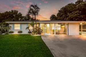 5948 Mirror Lake Rd, SARASOTA