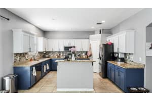 8804 FOUNDERS CIRCLE, PALMETTO, FL 34221 - MLS#MFRA4655448