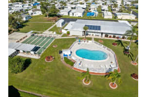 428 BERRY DRIVE, SARASOTA, FL 34233 Sold 06/27/25