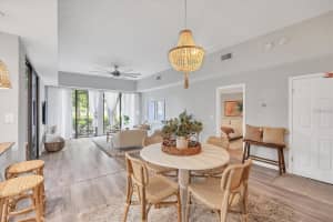 2383 LAKESIDE MEWS, SARASOTA, FL 34235 - MLS#MFRA4655461