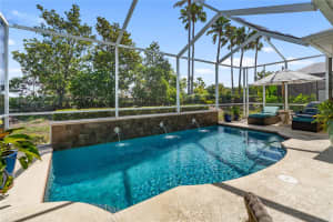 305 SIENA VISTA PLACE, SUN CITY CENTER, FL 33573 - MLS#MFRA4655474