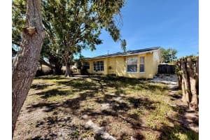 5615 WANETA PLACE, SARASOTA, FL 34231 - MLS#MFRA4655545