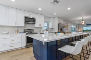 5600 BEACH WAY DRIVE, SARASOTA, FL 34242 - MLS#MFRA4655560