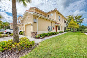 8382 ENCLAVE WAY, SARASOTA, FL 34243 - MLS#MFRA4655577