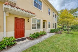 8382 ENCLAVE WAY, SARASOTA, FL 34243 - MLS#MFRA4655577