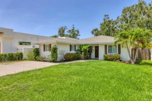 2141 HYDE PARK STREET, SARASOTA, FL 34239 - MLS#MFRA4655596