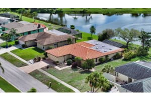 1677 FLEETWOOD DRIVE, SARASOTA, FL 34232 Sold 07/03/25
