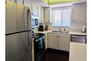 3963 LAKE BAYSHORE DRIVE, BRADENTON, FL 34205 - MLS#MFRA4655673