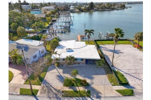 15305 HARBOR DRIVE, MADEIRA BEACH, FL 33708 - MLS#MFRA4655711