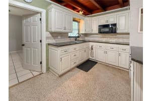 2907 LYNNHURST STREET, SARASOTA, FL 34239 - MLS#MFRA4655720
