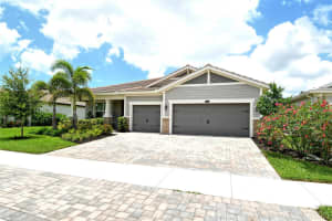 8668 SUNDANCE LOOP, SARASOTA, FL 34238 - MLS#MFRA4655747