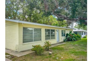 2711 LYNNHURST STREET, SARASOTA, FL 34239 - MLS#MFRA4655782