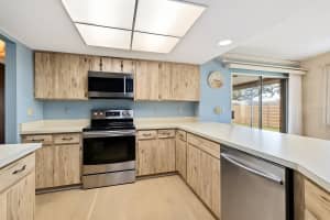 1163 NANTUCKET ROAD, VENICE, FL 34293 Sold 08/15/25