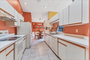 4017 38TH STREET, BRADENTON, FL 34205 - MLS#MFRA4655795