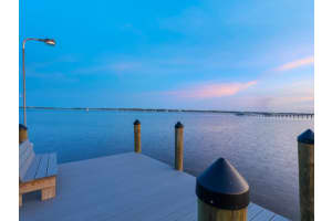 355 Shore Dr, ELLENTON