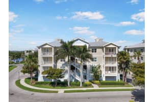 7840 34th Ave W #303, BRADENTON