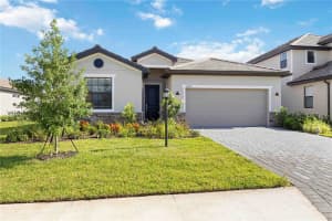 15127 OXFORD GREY DRIVE, BRADENTON, FL 34211 Sold 08/02/25