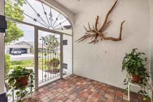 2381 APPALOOSA CIRCLE, SARASOTA, FL 34240 Sold 09/11/25