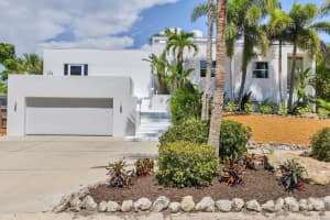1168 WESTWAY DRIVE, SARASOTA, FL 34236 - MLS#MFRA4655879