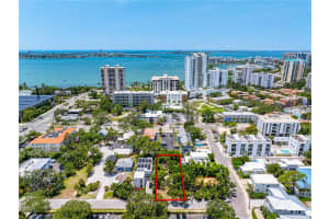 718 HUDSON AVENUE, SARASOTA, FL 34236 - MLS#MFRA4655907