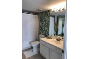 4105 RESIDENCE DRIVE, FORT MYERS, FL 33901 - MLS#MFRA4655946