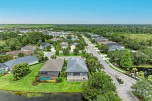 6516 PALM LEAF COURT, SARASOTA, FL 34243 - MLS#MFRA4655967