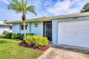 3721 SOMERVILLE DRIVE, SARASOTA, FL 34232 Sold 08/22/25