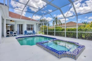 7133 DORNOUGH LANE, BRADENTON, FL 34202 Sold 08/07/25