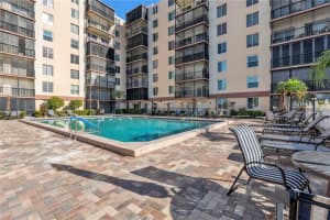 2901 26th St W #204, BRADENTON
