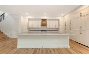 1658 BONITA LANE, SARASOTA, FL 34239 Sold 11/21/25