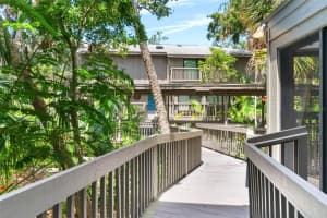 1347 LANDINGS DRIVE, SARASOTA, FL 34231 - MLS#MFRA4656077